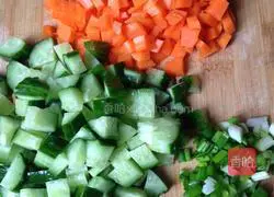 Illustration of how to make shrimp fried rice 2