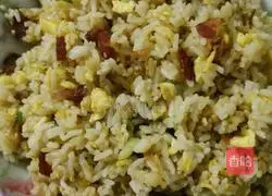 Illustration of how to make sausage fried rice 4