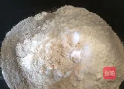 Illustration of how to make snail steamed buns 1