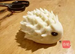 Illustration of how to make hedgehog milk steamed buns 6