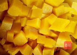 Illustration of how to make rose pumpkin steamed buns 4