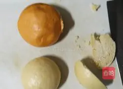 Illustration of how to make fried steamed buns 1