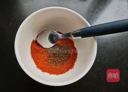 Illustration of homemade dumpling dipping sauce (with chili oil making method) 2