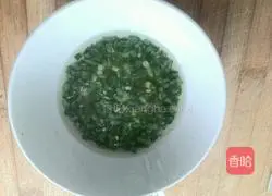 Home-style scallion pancake recipe 4