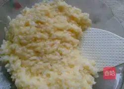 Illustration of how to make egg fried rice 4