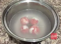 Illustration of how to make Yuhua stone glutinous rice balls 7