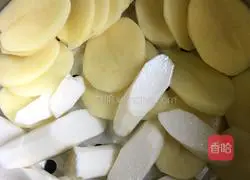 Illustration of how to make shrimp, potato and yam cake 2