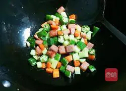 Recipe of French Salad Sauce Luncheon Meat with Lotus Leaf Cake Illustration 12