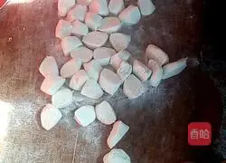 Illustration of how to make meat-filled glutinous rice balls 4