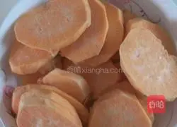 Electric Illustration of how to bake potato chips in a pan 1