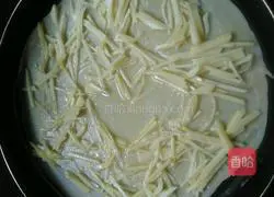  Illustration of how to make diced carrot and potato shredded cake 6