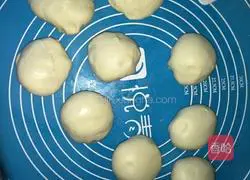 Illustration of how to make hand cakes 5