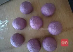 Milk Purple Sweet Potato Steamed Buns Recipe Illustration 5