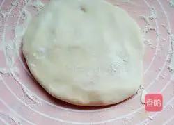 Illustration of making mushroom patties 3