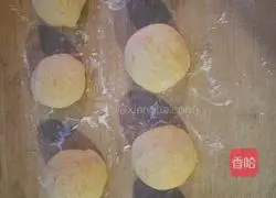 Illustration of how to make pumpkin steamed buns 6