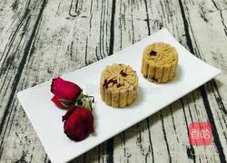 Illustration of how to make lotus seed mud rose cake 13