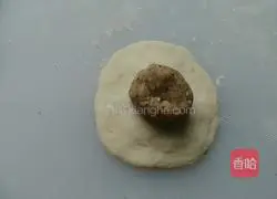 Illustration of how to make hollow sesame cake 9