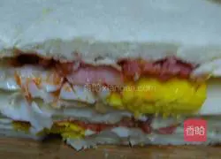 Illustration of how to make a simple sandwich 9