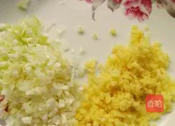 Illustration of how to make diced pork steamed buns 3