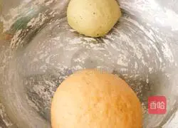 Illustration of how to make orange steamed buns 7
