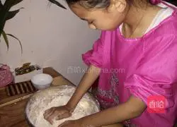 Illustration of how to make machete steamed buns made by my daughter 6