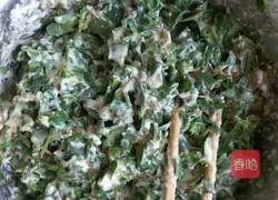 Illustration of how to make purslane and egg pancakes 4