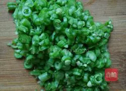 Illustration of how to make small pancakes with minced vegetables and meat 2