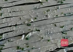 Illustration of how to make hand cakes 9