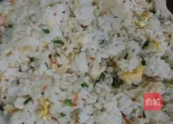 Illustration of how to make shrimp and egg fried rice 5