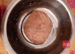 Illustration of how to make cocoa powder steamed buns 4