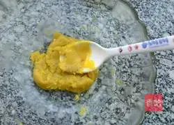 Illustration of making bean paste cake (electric pancake version) 3