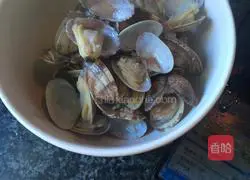 Clam noodles made of dumpling skins Illustration of practice 14