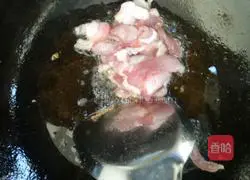 How to make diced pork noodles Illustration 3