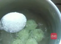 Recipe for glutinous rice balls with spinach juice and bean paste Illustration 4