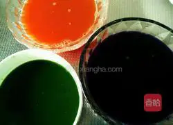 Illustration of how to make colorful Yuanbao wontons 3