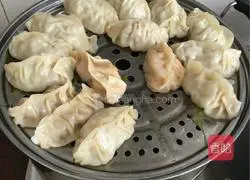 Illustration of how to make fancy dumplings 8