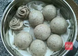 Illustration of how to make bean dregs steamed buns 7
