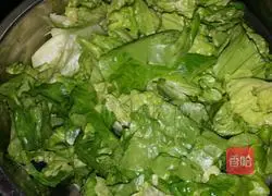 Illustration of how to make lean meat fried noodles 2