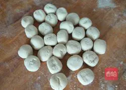 Chicken, Mushroom and Onion Dumplings Recipe Illustration 5