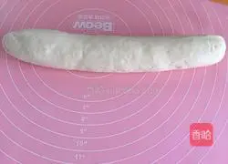 Illustration of making sauerkraut buns 5