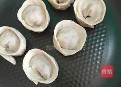 Juicy Yuanbao Dumplings Illustration of how to do it 16