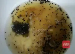 Illustration of how to make small wontons with green onion and fresh meat 20