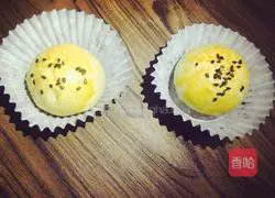 Egg yolk Illustration of how to make crispy + meat floss cake 13