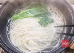 Illustration of how to make noodles with mushroom sauce 11
