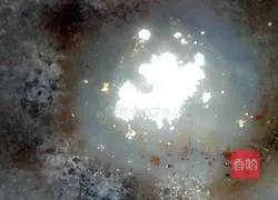 Illustration of how to make wonton soup 4