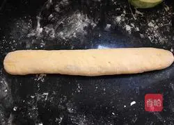 Illustration of how to cut steamed buns with pumpkin knife 7