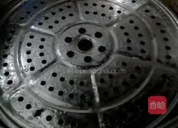 Illustration of how to make white flour steamed buns 8