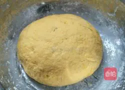 Illustration of how to make pumpkin steamed buns 4