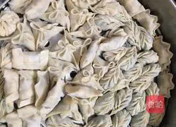 Illustration of how to make lace dumplings 4