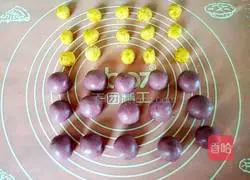 Illustration of how to make orange and purple potato glutinous rice balls 8